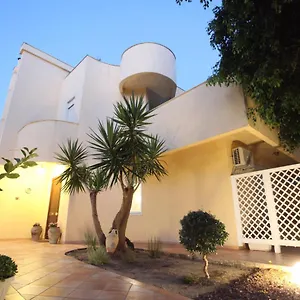 bb-villa-maiolica.sicilyhotelsitaly.net/