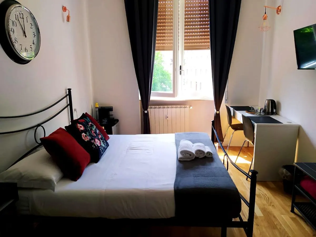 Bed & Breakfast Lavagnini My Place B&B Florence Italy